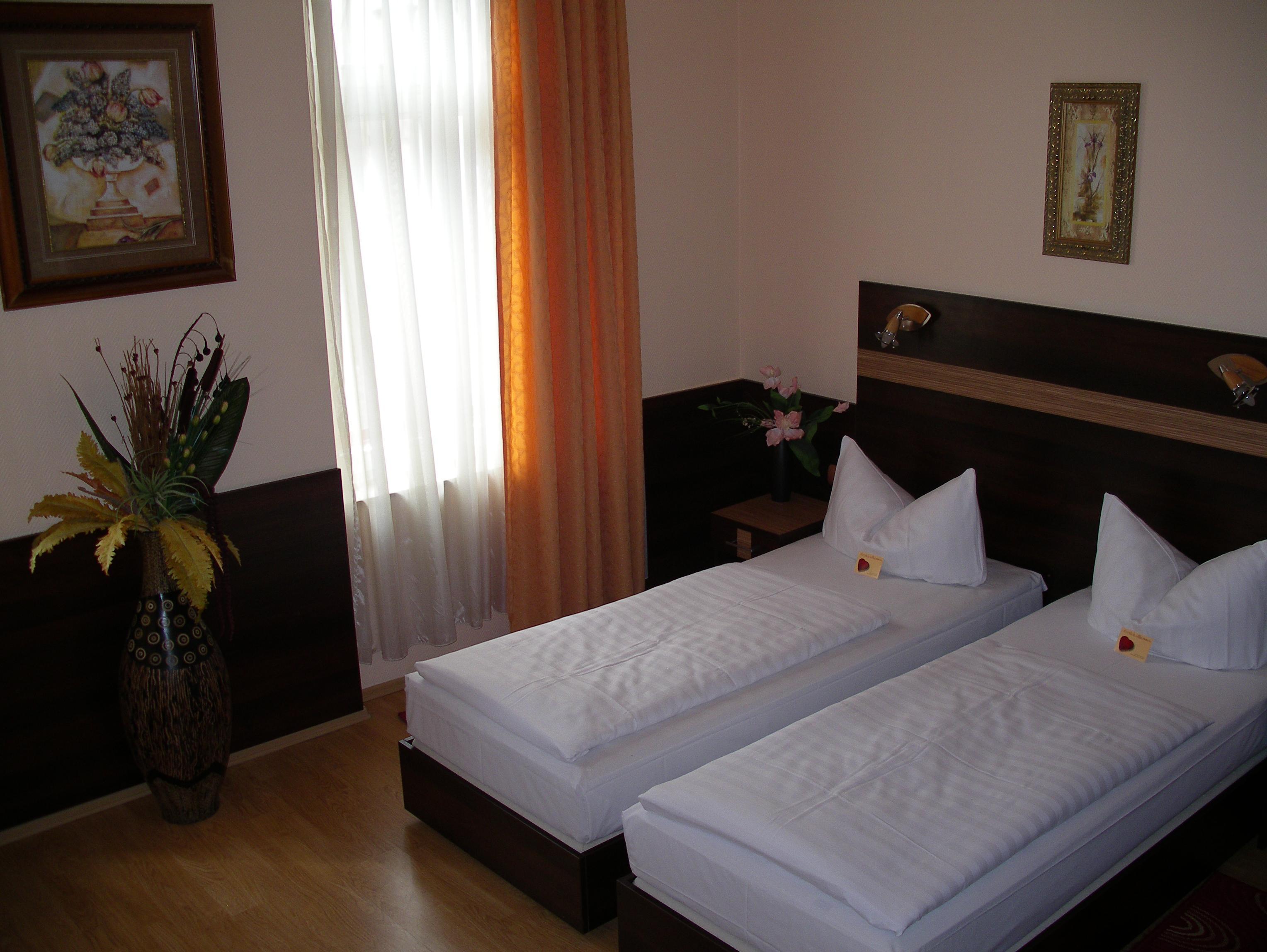 Hotel Elbe Street 34 Frankfurt am Main Bagian luar foto